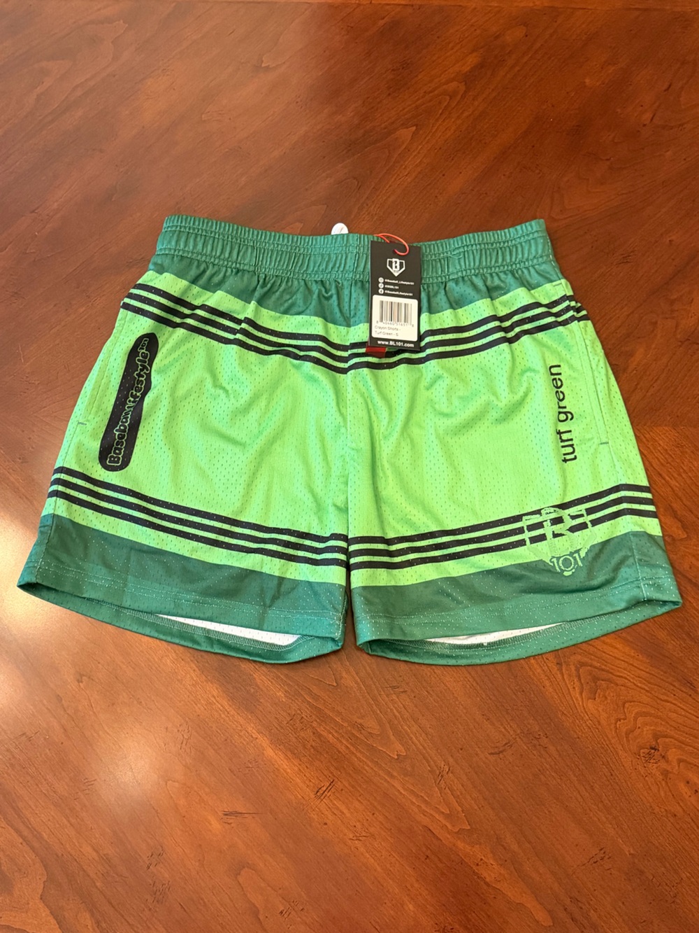 Baseball Lifestyle 101 Turf Green Athletic Crayon Shorts S BL101